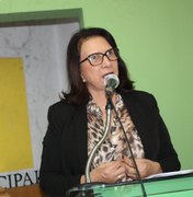 Vereadora rebate acusação de secretária sobre fatiamento de vagas do PSS