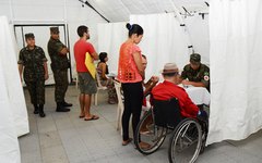 Hospital de Campanha do Exército presta atendimento às vítimas de enchentes