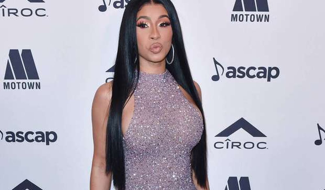 Cardi B ganha presente de quase R$ 5 milhões do ex-marido