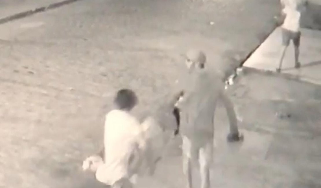Trio rouba barbearia na madrugada em Arapiraca