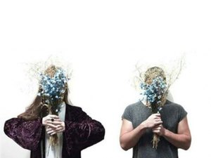 Flora Le Campion apresenta 'Flora de época' nesta quinta, no Jaraguá