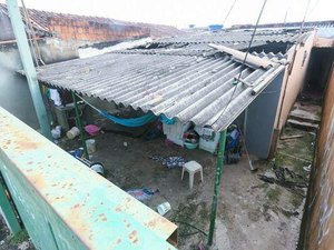 Mãe rolou em poça para tentar salvar filhos de incêndio 