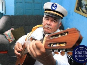 Mestre Pancho: a história do 'marujo' que mantém vivo o fandango no Pontal