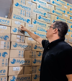 Investimento da Prefeitura de Penedo abastece farmácia da UPA e dos postos de saúde