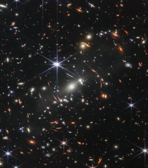 Biden revela 1ª imagem do universo feita pelo telescópio James Webb