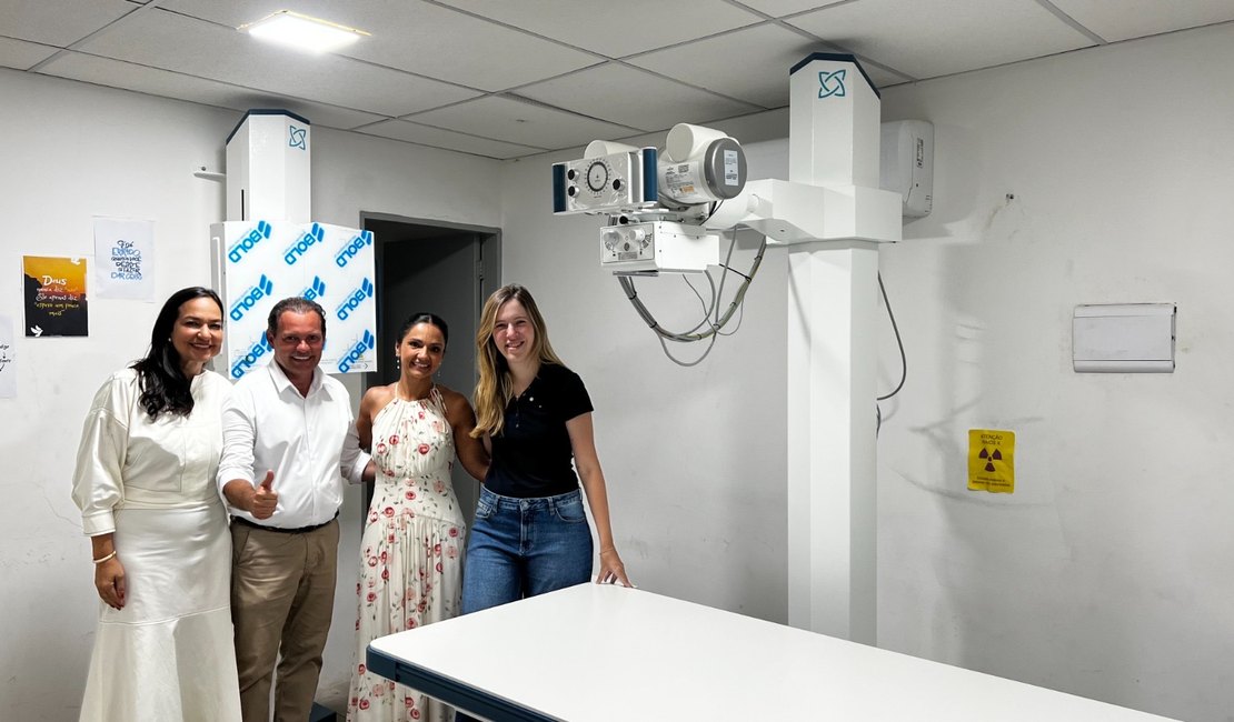 Cibele Moura destina recursos para novo aparelho de raio-X em hospital de Capela