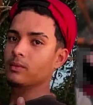 Criminosos encapuzados matam jovem a tiros em praça pública de Maceió
