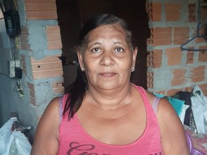 Mulher procura mãe e irmã após mais de 20 anos sem contato em Arapiraca