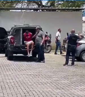 Preso suspeito de matar professor de Educação Física dentro de apartamento em Maceió