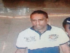 Polícia procura homem que comandou furto em shoppings