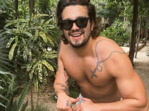 Após reclamações de fãs, Luan Santana mostra dia a dia de viagem ao México