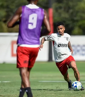 Allan é diagnosticado com dengue e desfalca o Flamengo por tempo indeterminado