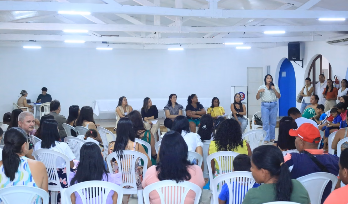 Abril Azul: Prefeitura de Penedo orienta famílias de crianças autistas