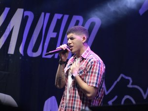 Zé Vaqueiro leva multidão ao Polo Cultural Centro do São João do Povo 2023