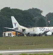 Avião de carga pega fogo durante voo e faz pouso de emergência em Guarulhos