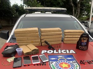 Polícia Militar apreende 13 kg de maconha em Maceió