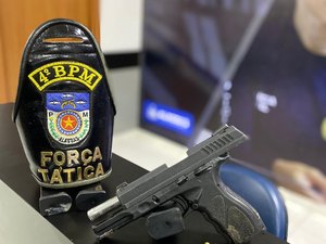 Homem que portava arma de fogo no bairro Flexal, é preso pela Polícia Militar