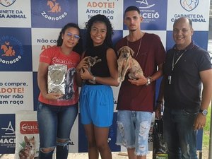 Feira de Adoção da Prefeitura de Maceió assegura lares para três animais