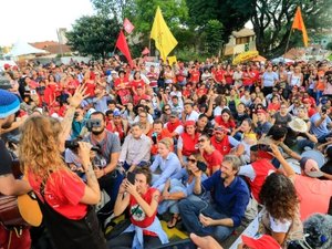 Sem discutir candidatura, Executiva do PT se reúne para definir ação pró-Lula