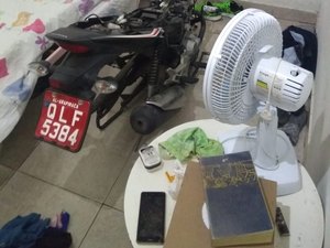 Motocicleta roubada com rastreador é recuperada e suspeito é preso