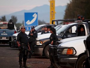 Tiroteio perto da fronteira do México com EUA deixa 14 mortos