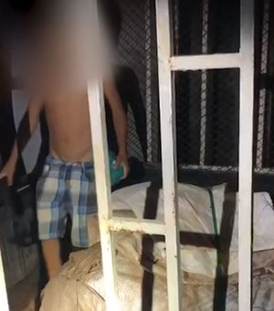PM resgata menino de 6 anos mantido em jaula pelo pai