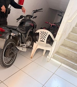 Oplit recupera motocicleta após rastreamento em condomínio de Maceió