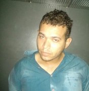Suspeito de roubar carro é preso após colidir durante a fuga, em Maceió