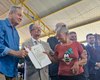 Ronaldo Lessa participa da entrega de 156 títulos de propriedade em Maribondo
