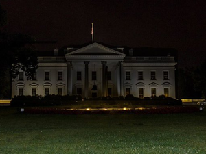 Casa Branca apaga luzes e polícia joga gás em manifestantes em Washington