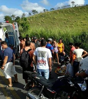 Colisão entre motos deixa três feridos em Viçosa 