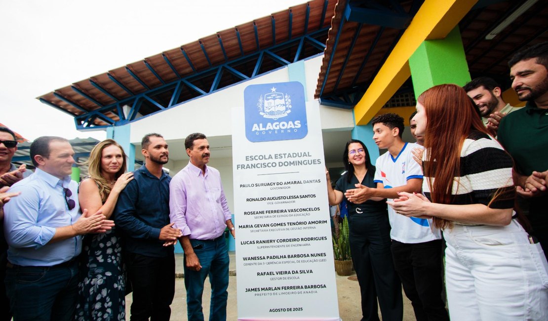 Em Limoeiro de Anadia, Governo do Estado entrega 13ª Escola do Coração