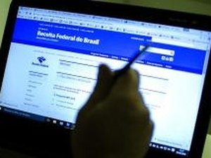 Receita abre consulta ao 5º lote de restituição do Imposto de Renda nesta sexta