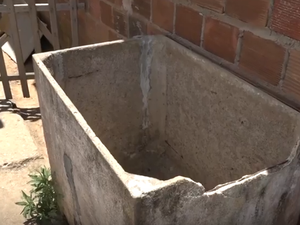 [Vídeo] Moradores de Arapiraca estão sem água há mais de 20 dias