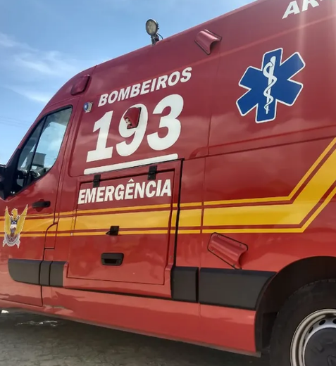 Motociclista cai em ribanceira após colidir com cavalo na zona rural de Porto Real do Colégio