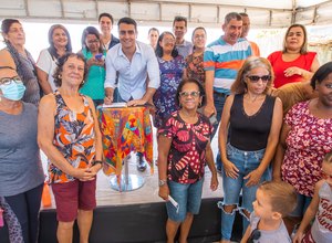 Prefeito JHC autoriza construção de encosta no Conjunto Morada dos Palmares, no Tabuleiro do Martins