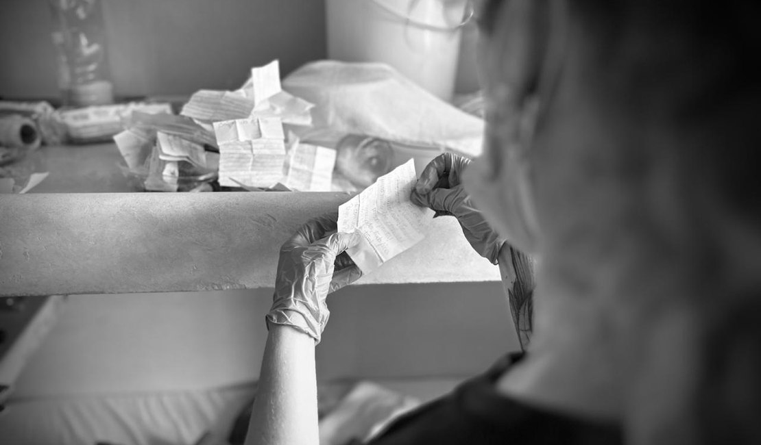 Polícia apreende drogas e comunicação por bilhetes e cartas em presídios de AL