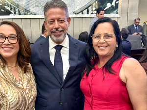 Edilza Alves prestigia homenagem da ALE a Arthur Lira, importante aliado de Lagoa da Canoa