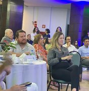 Cibele Moura acompanha posse de lideranças do turismo e defende políticas públicas para o crescimento do setor