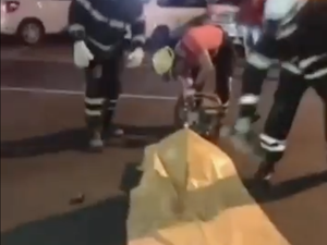 Colisão entre ônibus e motocicleta deixa um morto e outro ferido na Ponta Verde