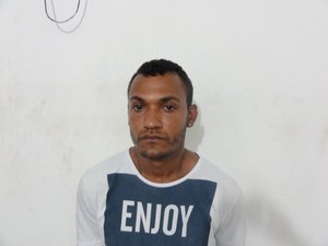 Oplit prende acusado do assalto a sandubaria, em Maceió