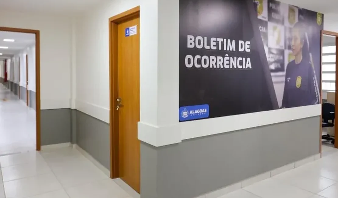 Mulher é presa por ameaçar vizinha e desacatar policiais