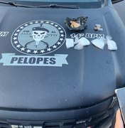 Polícia apreende maconha e crack, mas suspeito foge no município de Messias