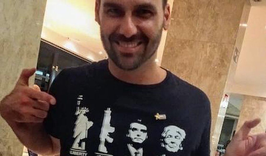 Eduardo Bolsonaro ironiza sigla LGBT em camiseta | 7Segundos - Maceió