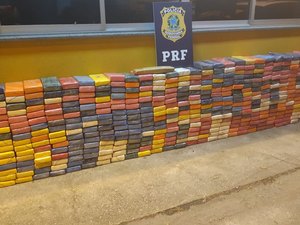 Em 24 horas, PRF apreende uma tonelada de cocaína em MT