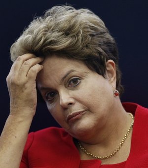 Dilma tem 15 dias para apresentar defesa sobre contas de 2015