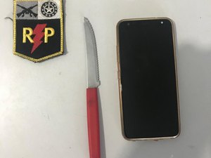 Adolescente é detido por populares após roubar celulares em Maceió