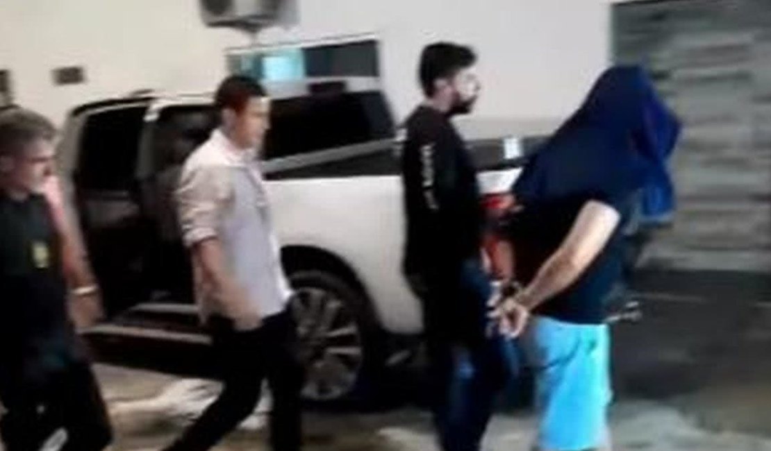 Escultor acusado de matar quatro jovens vai a júri nesta terça em Arapiraca