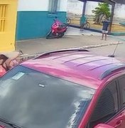 Bola usada por crianças atinge moto e provoca acidente em Campo Alegre