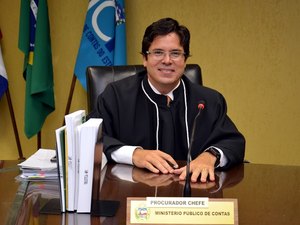 TCE nomeia Enio Pimenta como procurador-geral do MPC